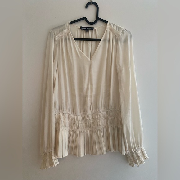 Catherine Malandrino long sleeve silky flowy boho top size M cream white color - Picture 4 of 6